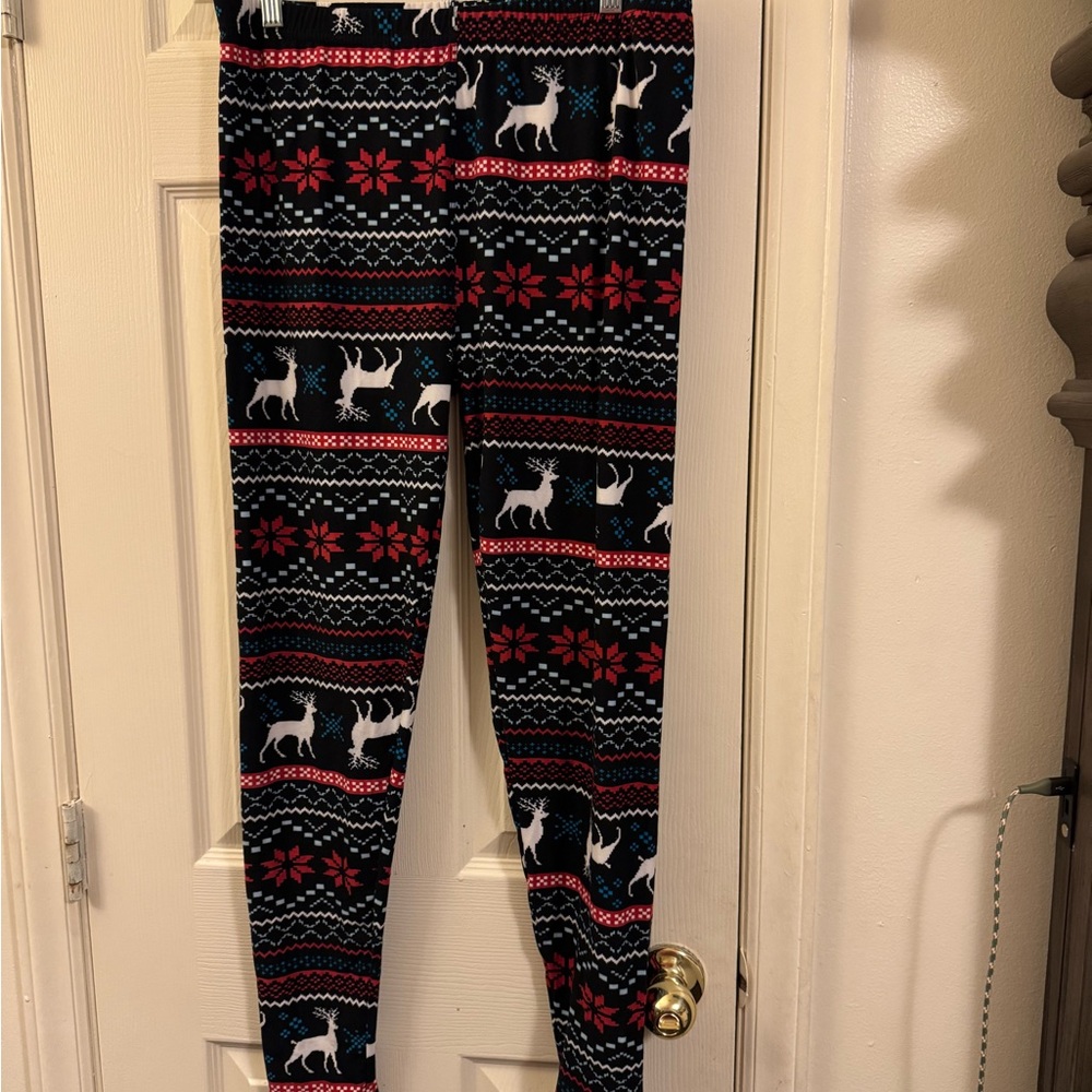 Festive Black & Red Reindeer Print Leggings
